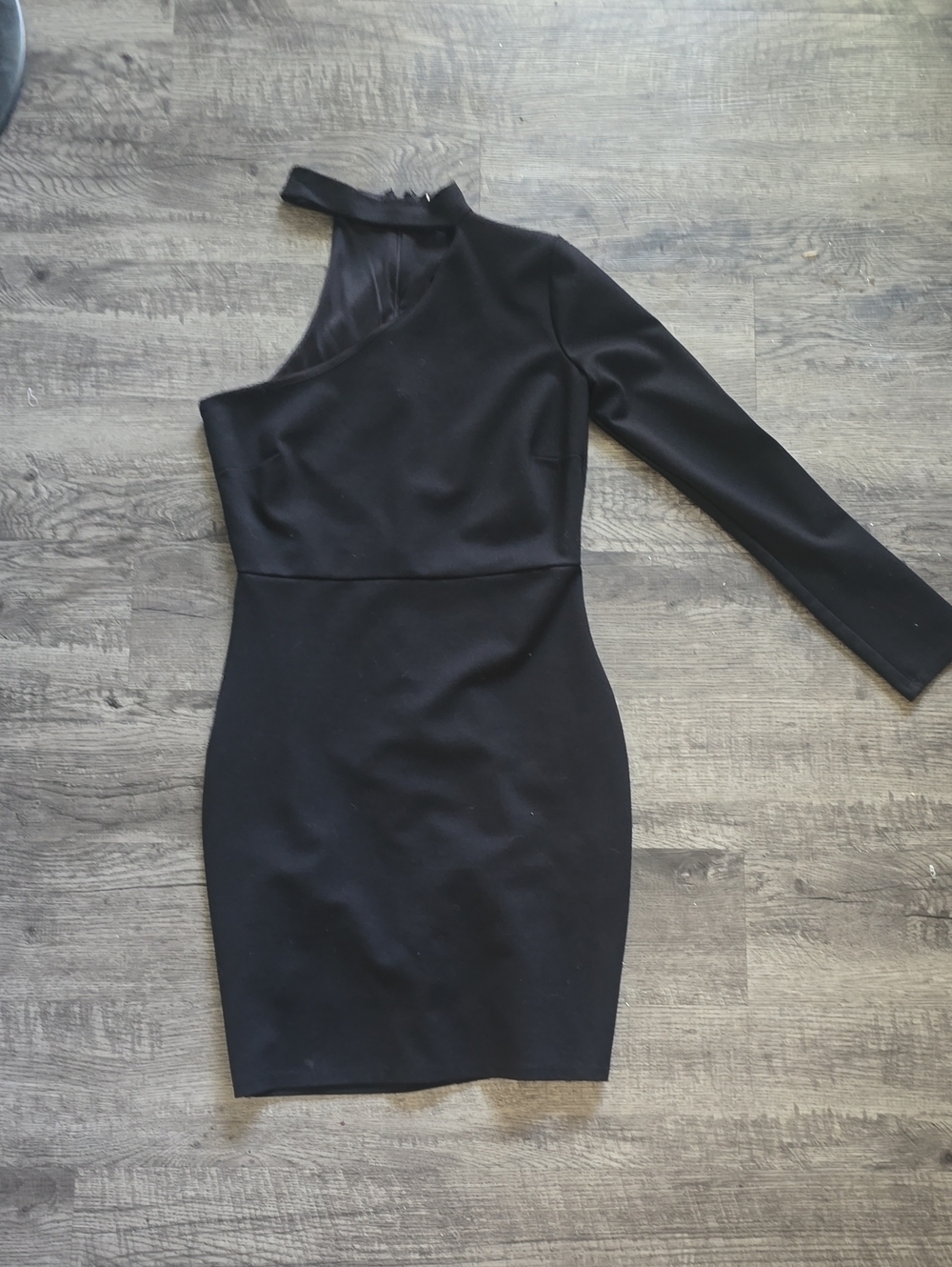 Lulu's Black One-Shoulder Long-Sleeve Bodycon Dress